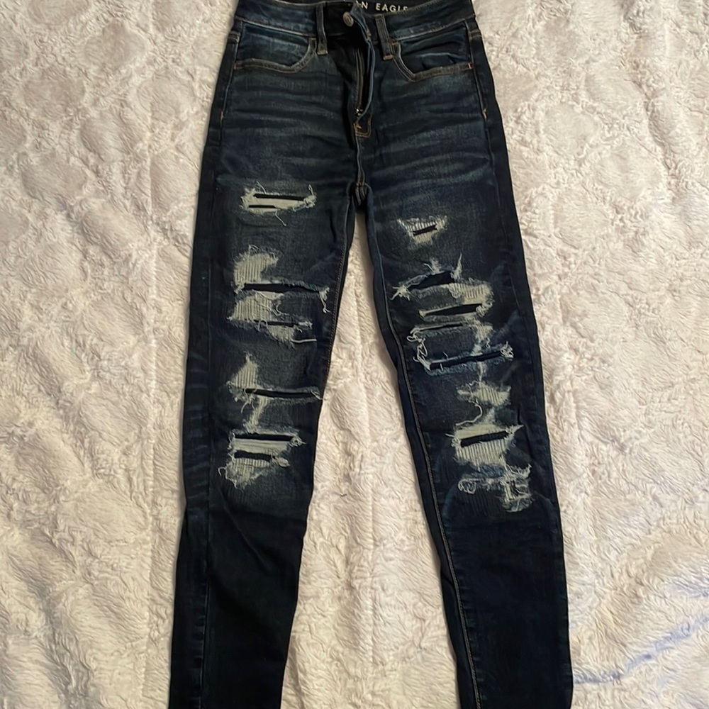 american eagle. size 0. dark blue jeans